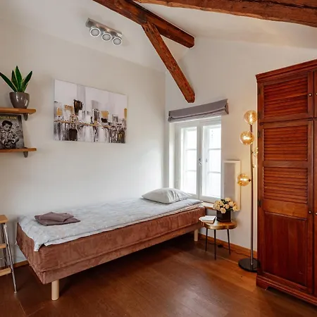 Airhome - Owl's Nest Daire