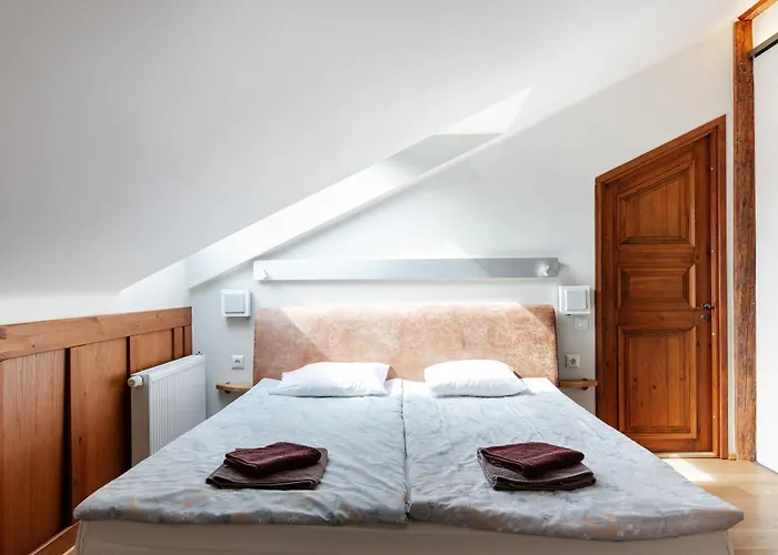 Airhome - Owl's Nest Daire