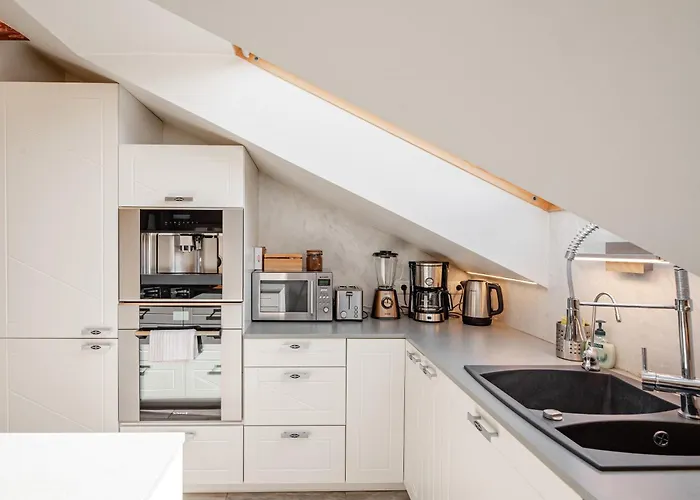 Airhome - Owl's Nest Apartment Tallinn