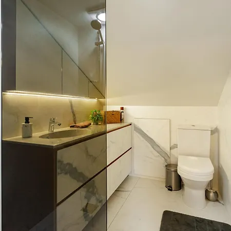 Airhome - Owl's Nest Apartman